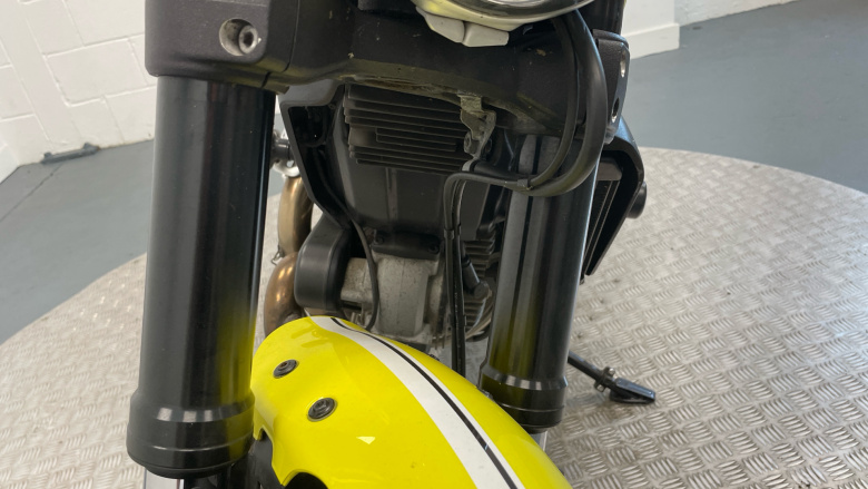 Ducati Scrambler Flat Track Pro (MY16)